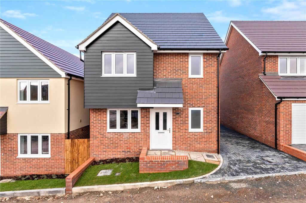 Saffron Hill, Thaxted Road, Saffron Walden, Essex, CB10