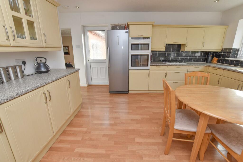 Additional image 3 of Ormesby Grove, Raby Mere