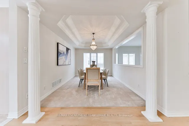 Additional image 9 of 4323 Clubview Dr