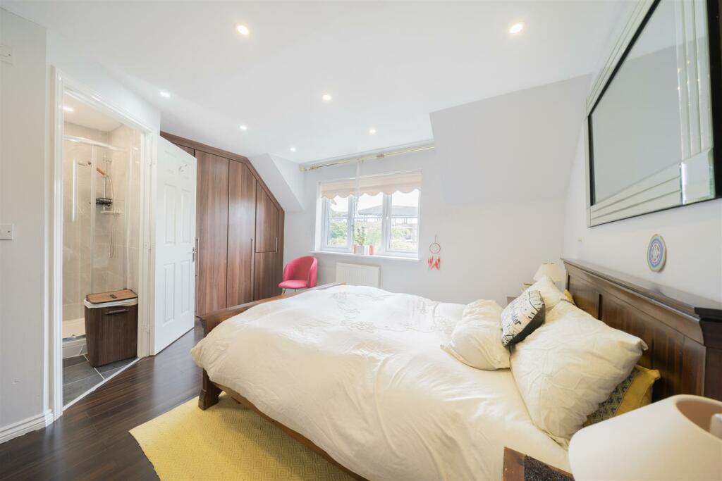 Additional image 13 of East O' Hills Close, Heswall, Wirral, CH60