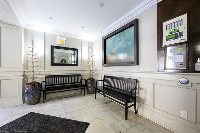 Additional image 5 of 397 King St Unit 205