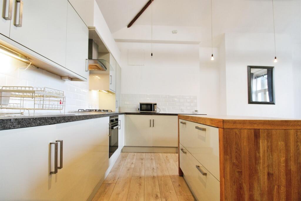 Additional image 8 of Windsor Arcade, Penarth