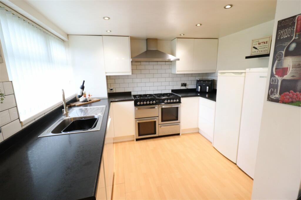 Additional image 7 of Dearnford Avenue, Bromborough, CH62 6DX