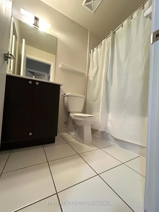 Additional image 18 of 181 VILLAGE GREEN Sq Unit 214