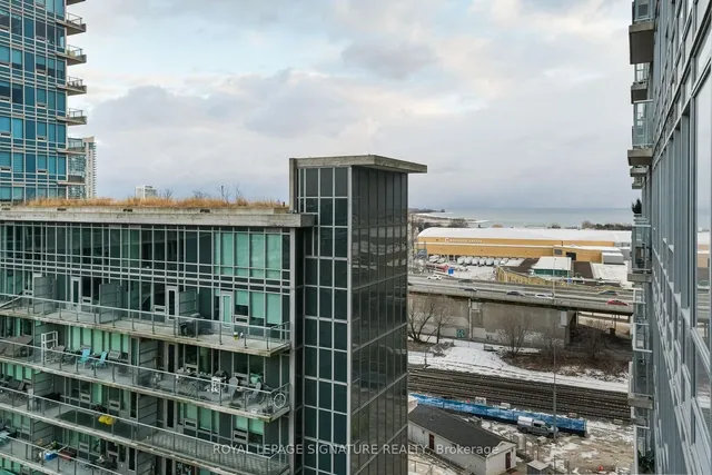 Additional image 27 of 59 East Liberty St Unit 1111