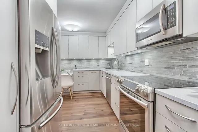 Additional image 7 of 362 The East Mall Unit 1908