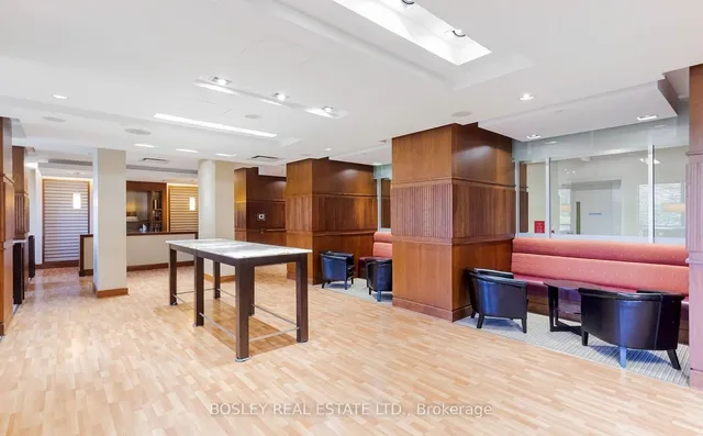 Additional image 35 of 10 Northtown Way Unit 402