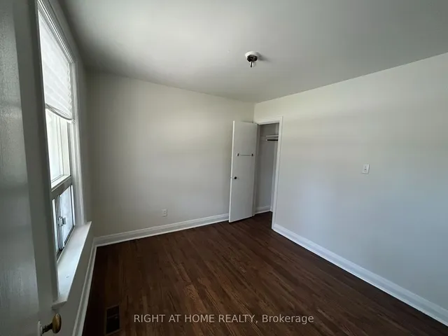 Additional image 4 of 50 Moore Park Ave