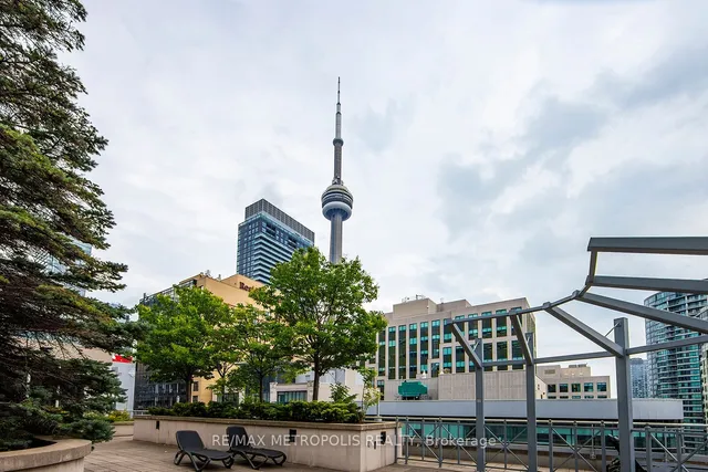 Additional image 32 of 270 Wellington St Unit 1002