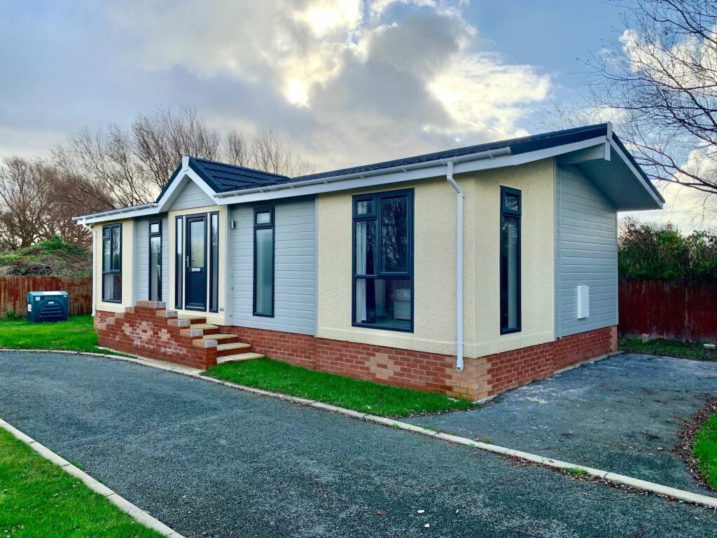 Additional image 14 of Links View, Park Lane, Meols, Merseyside, CH47