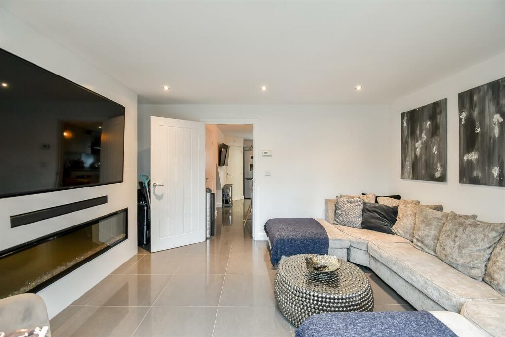 Additional image 25 of Ffordd Pentre, Barry