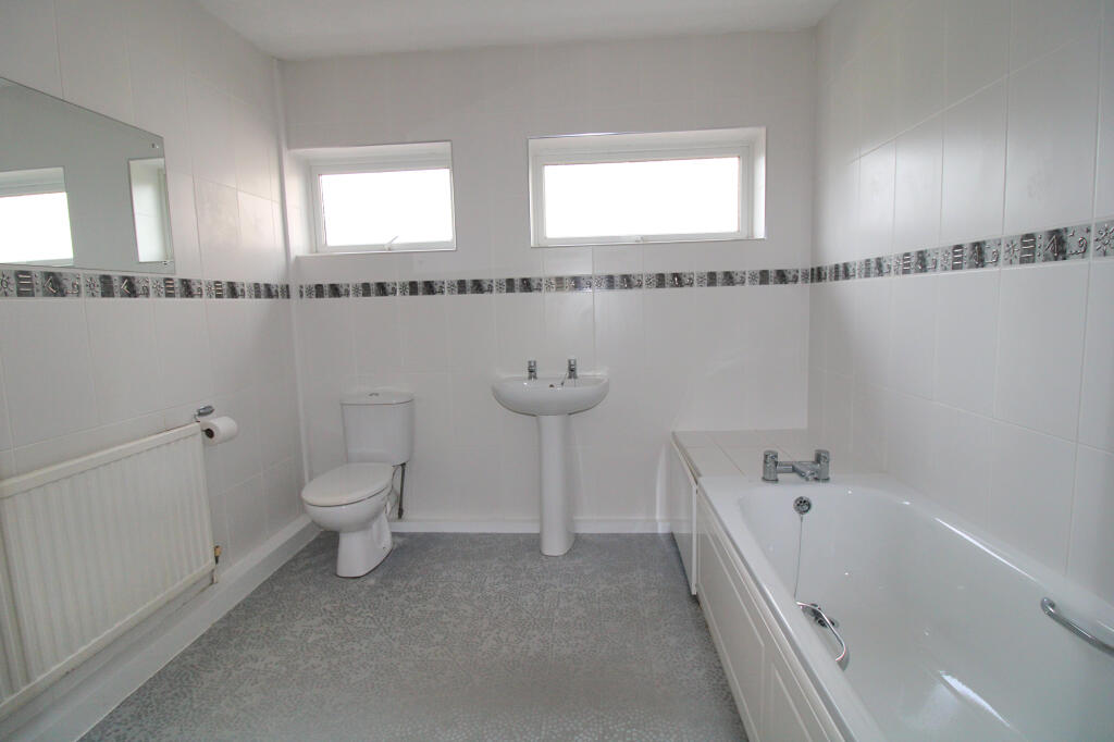 Additional image 10 of DE GRANVILLE CLOSE, PORTHCAWL, CF36 3JF