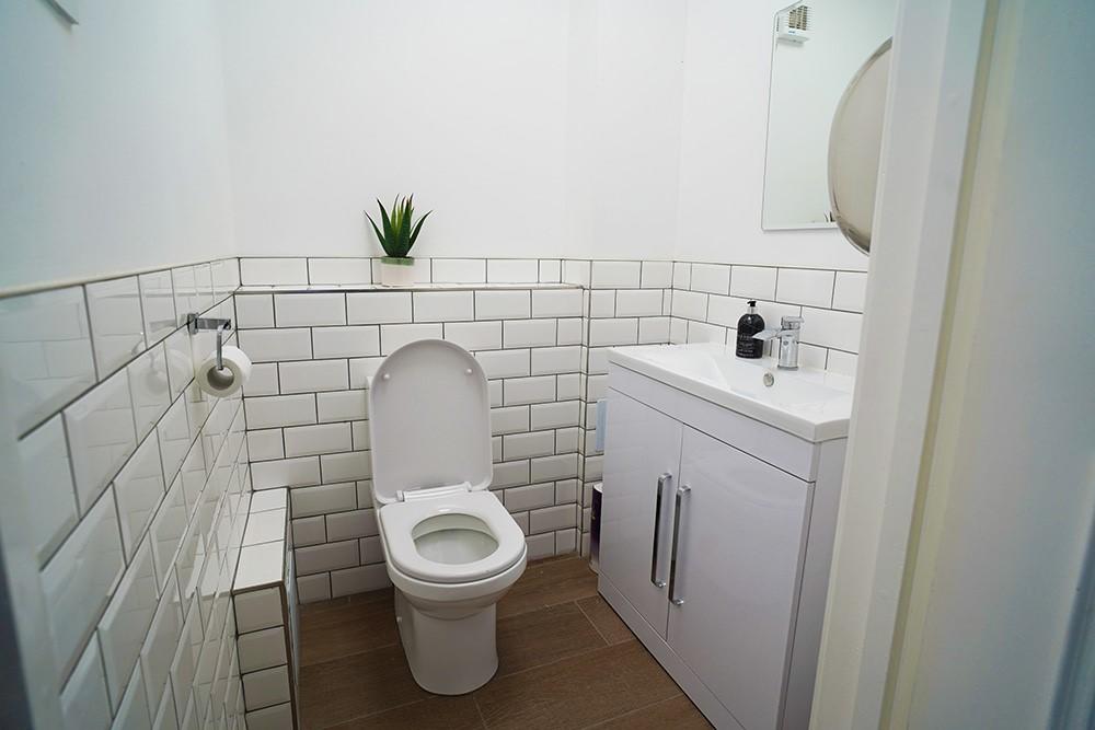 Additional image 10 of Second Floor, 4 Hunters Walk, Canal Street, Chester, CH1 4EB