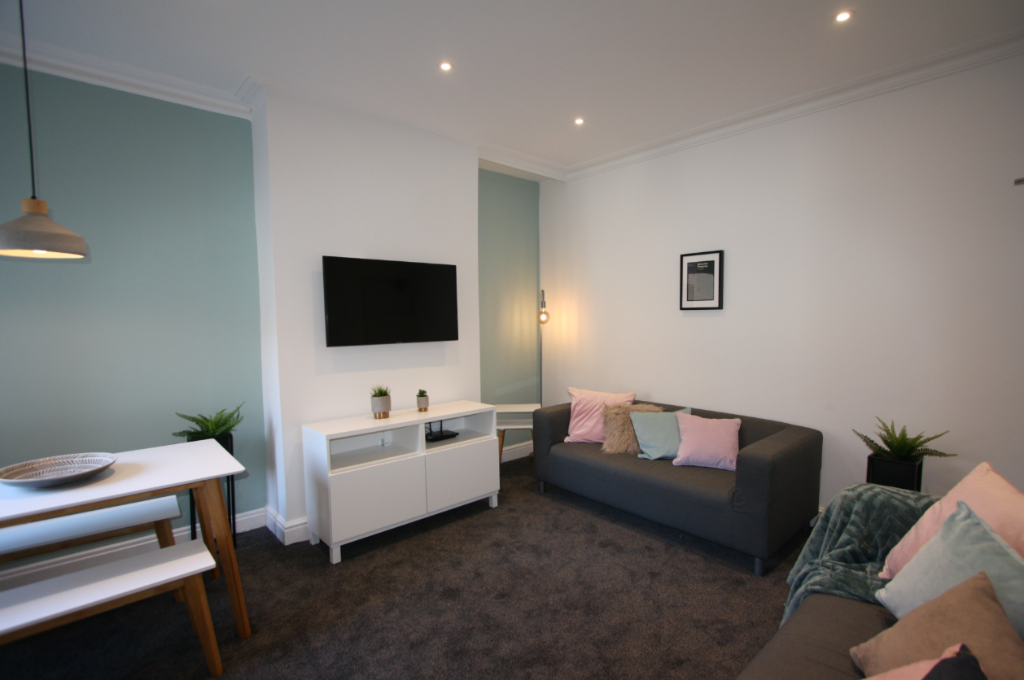 Ermine Road, Chester, Cheshire, CH2