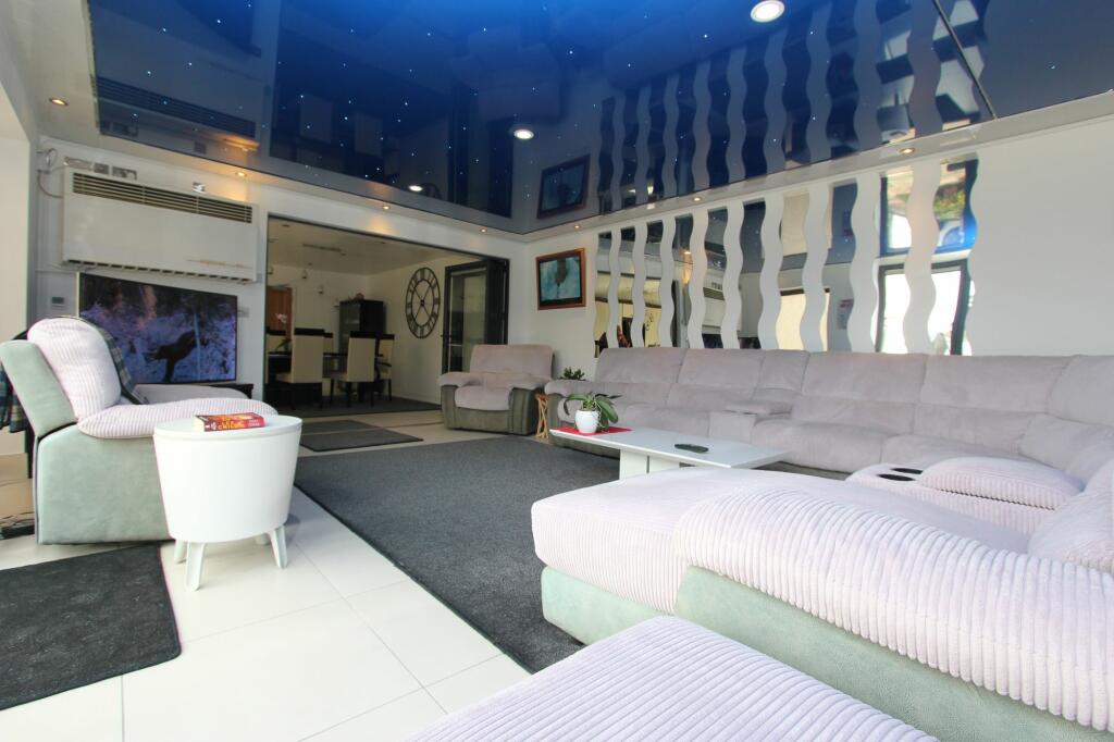 Additional image 35 of Cog Road, Sully, CF64