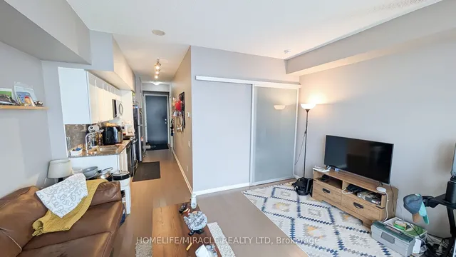 Additional image 6 of 105 The Queensway Unit 3012