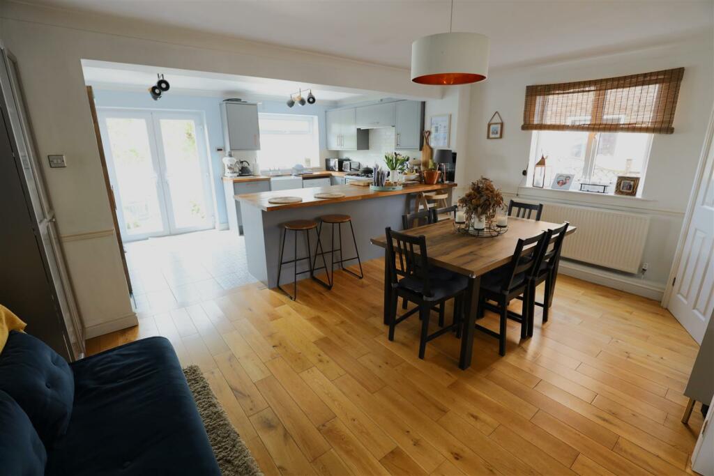 Additional image 4 of Millfield Drive, Cowbridge, Vale of Glamorgan, CF71 7BR