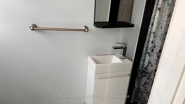 Additional image 17 of 1 Stanwood Cres