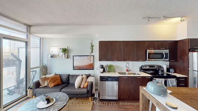 Additional image 6 of 169 Fort York Blvd Unit 308