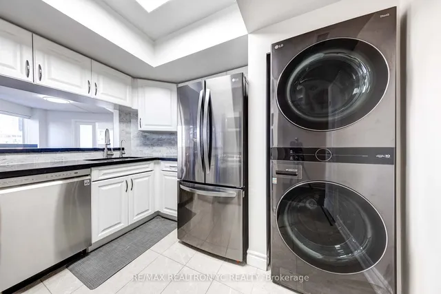 Additional image 3 of 1001 Bay St Unit 604