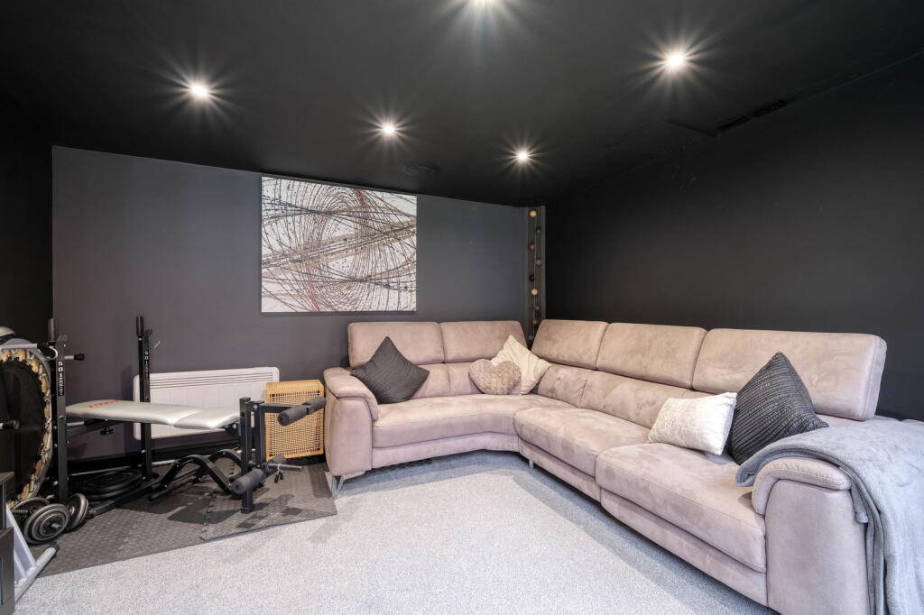 Additional image 19 of Harris Close, Greenlands, Redditch, B98 7PP