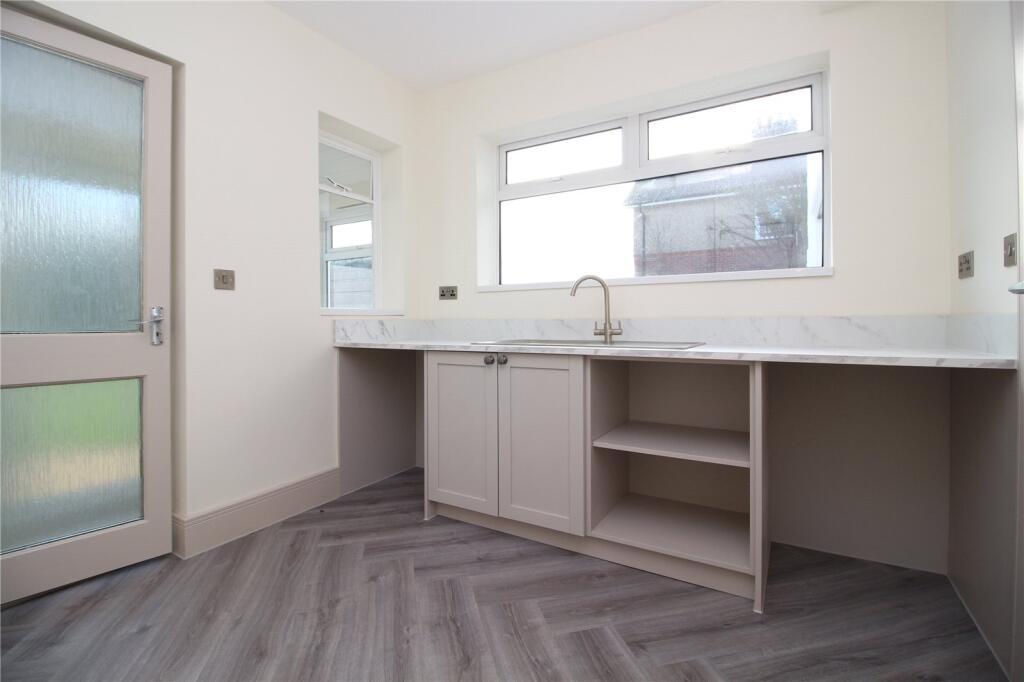 Additional image 15 of York Avenue, New Milton, Hampshire, BH25