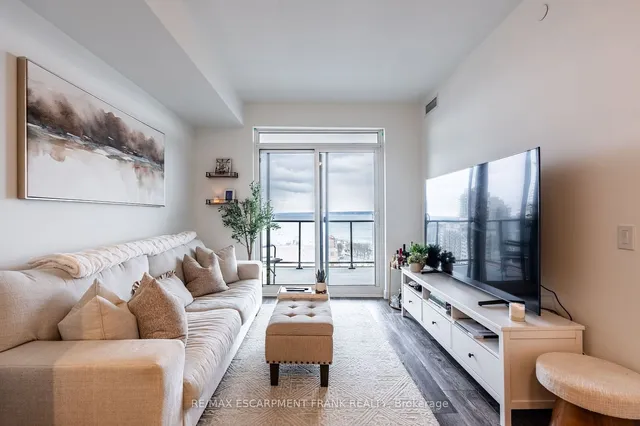 Additional image 18 of 2007 James St Unit 1305