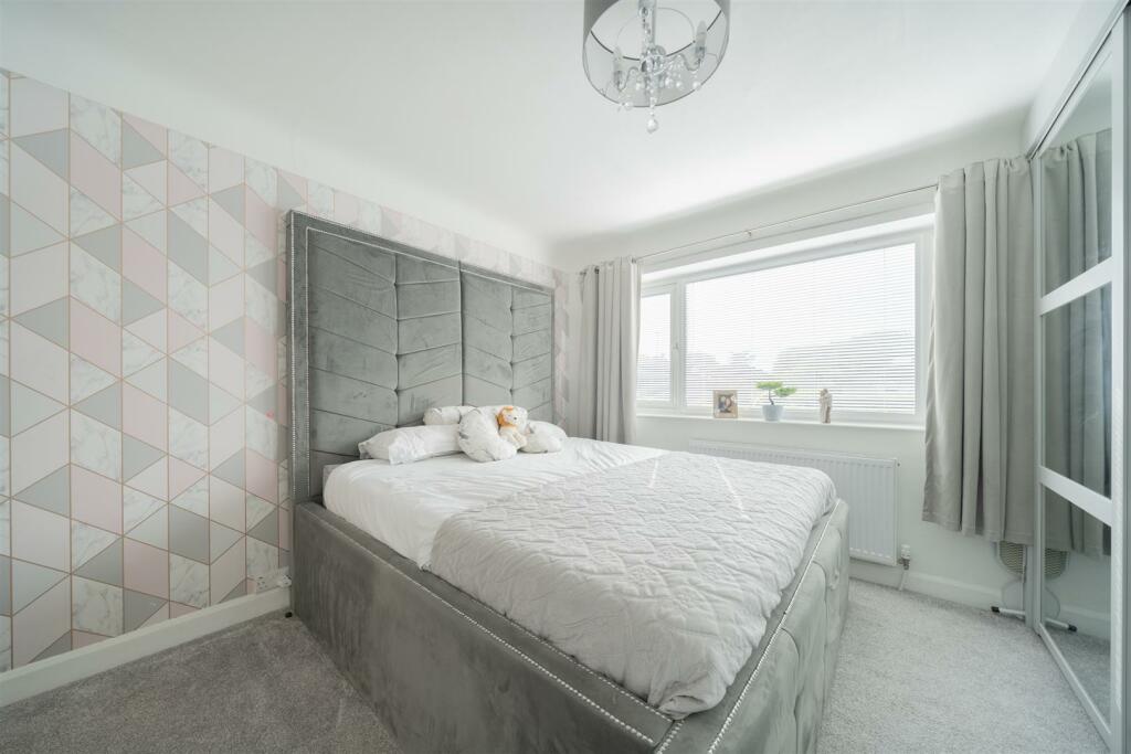 Additional image 15 of Low Wood Grove, Barnston, Wirral