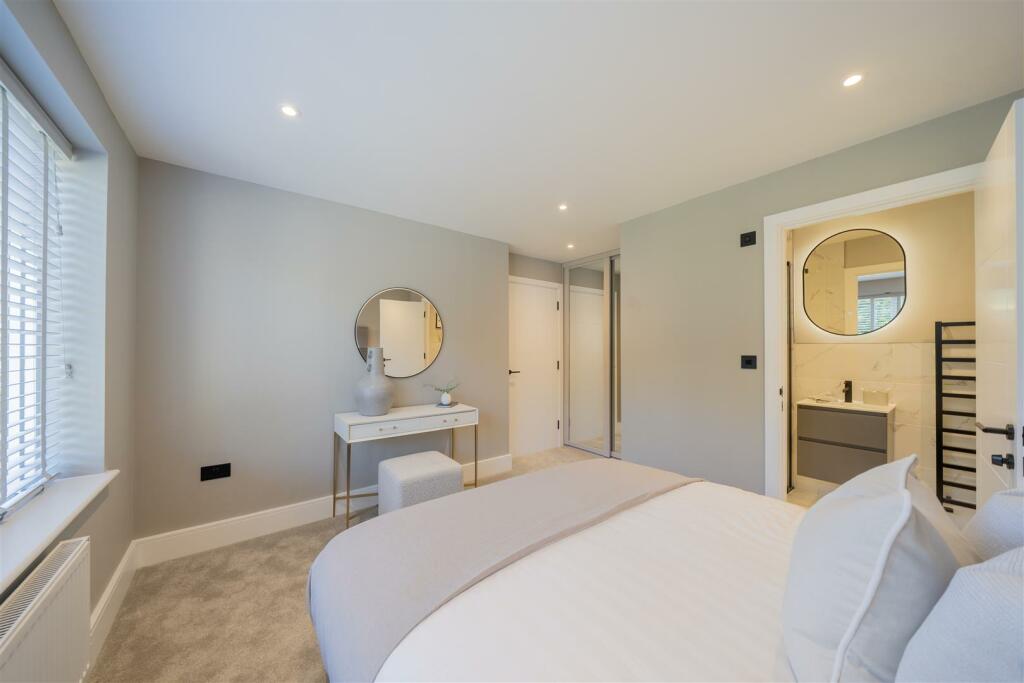 Additional image 30 of Telegraph Road, Heswall, Wirral