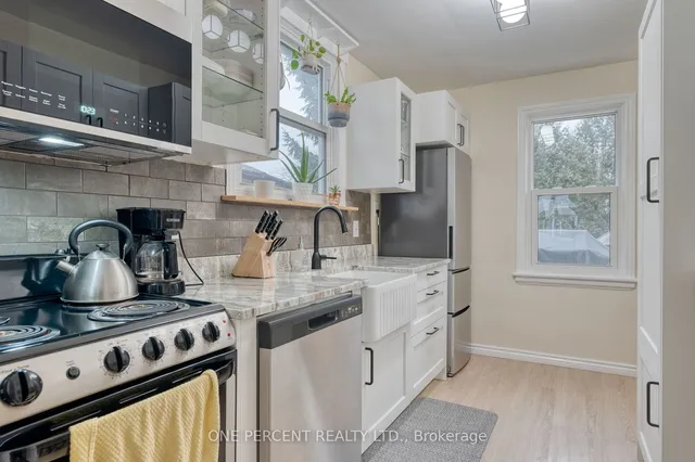 Additional image 9 of 153 East 18th St