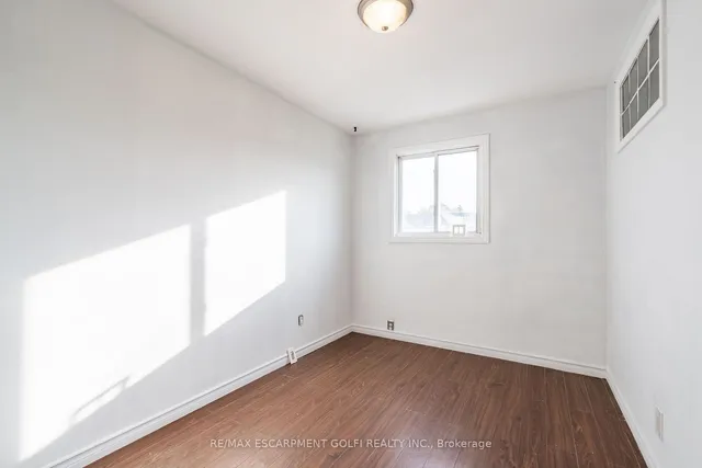 Additional image 20 of 1221 - 1223 MAIN St