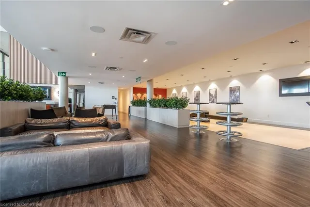 Additional image 33 of 15 Wellington St Unit 1101