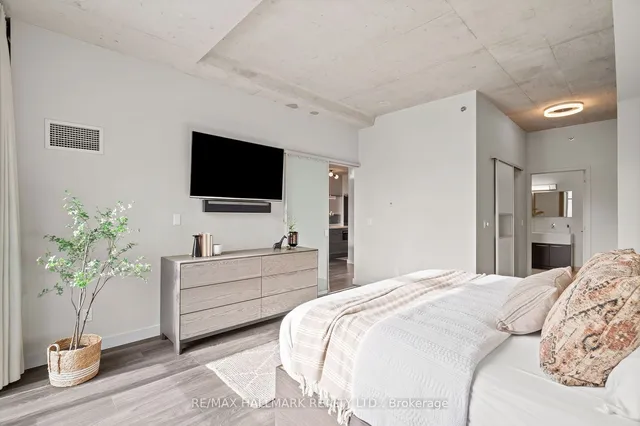 Additional image 17 of 55 Stewart St Unit PH 1029