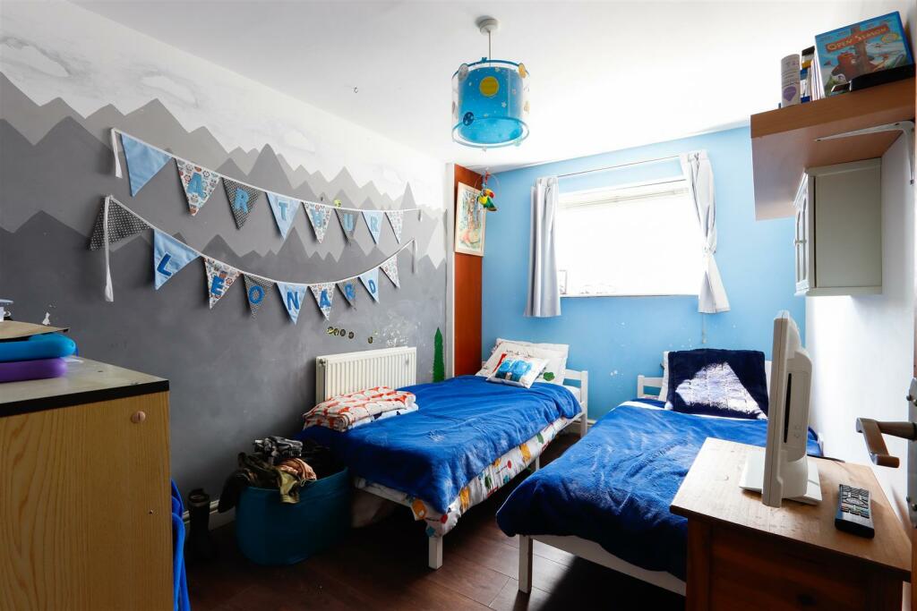 Additional image 8 of Main Street, Barry