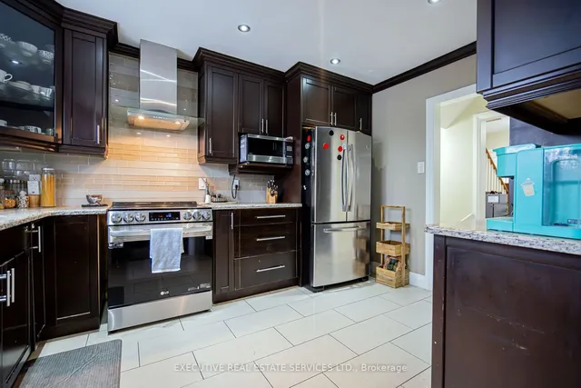 Additional image 15 of 47 Foxrun Ave