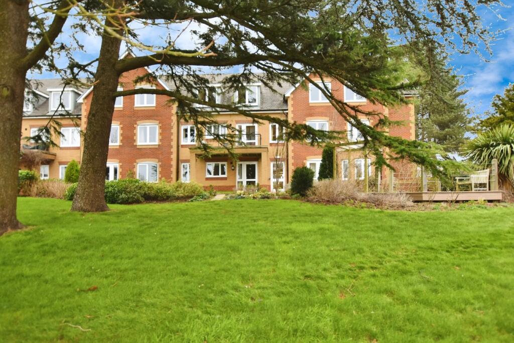 Christ Church Close, Nailsea, Nailsea, BS48