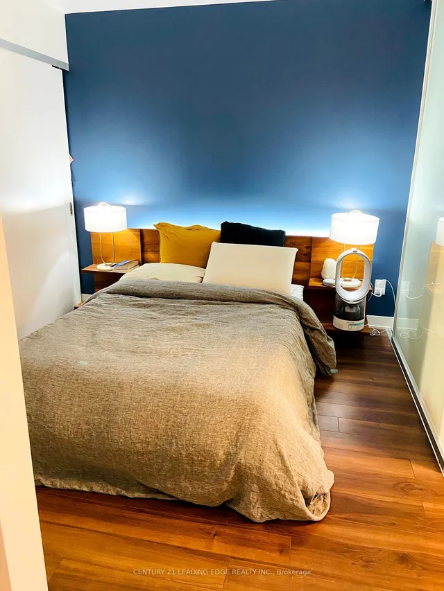 Additional image 10 of 210 Simcoe St Unit 1605