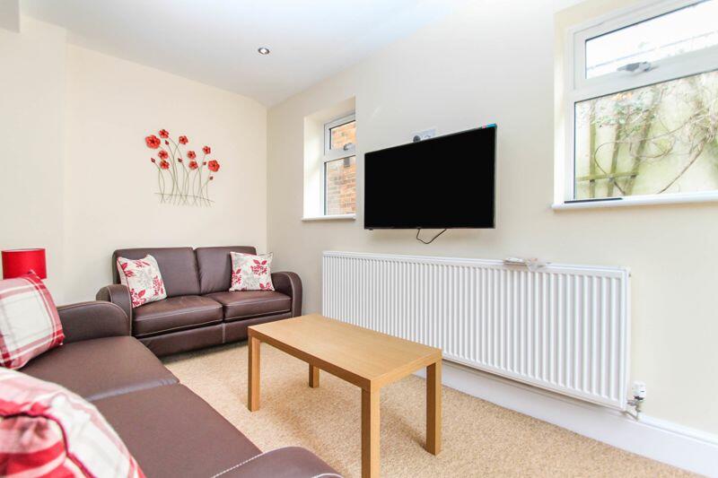 Additional image 4 of Premium Student House, Winton