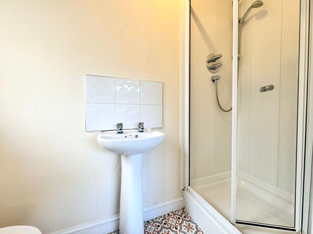 Additional image 10 of The Oak, Stream Street, Mountain Ash