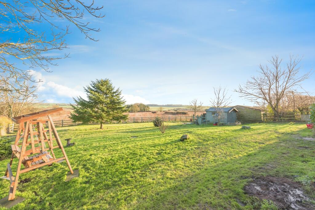 Additional image 3 of Hill Crest Farm Close, Warton, Tamworth, Warwickshire, B79