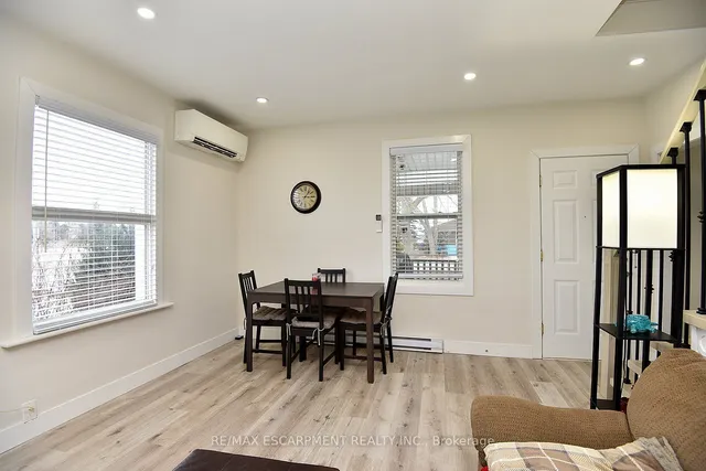 Additional image 8 of 2546 Wilson St