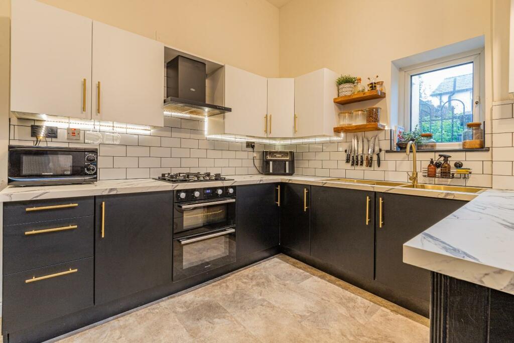 Additional image 7 of High Street, Penarth