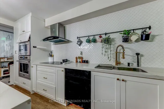 Additional image 14 of 5 Massey Sq Unit 910