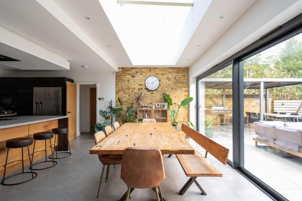 Additional image 6 of Robinswood Crescent, Penarth