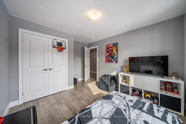 Additional image 24 of 36 Miller Dr