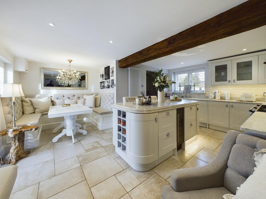 Additional image 2 of The Hawthornes, Wimbolds Trafford