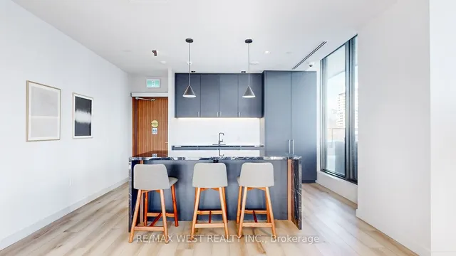 Additional image 30 of 9 Tecumseth St Unit 707