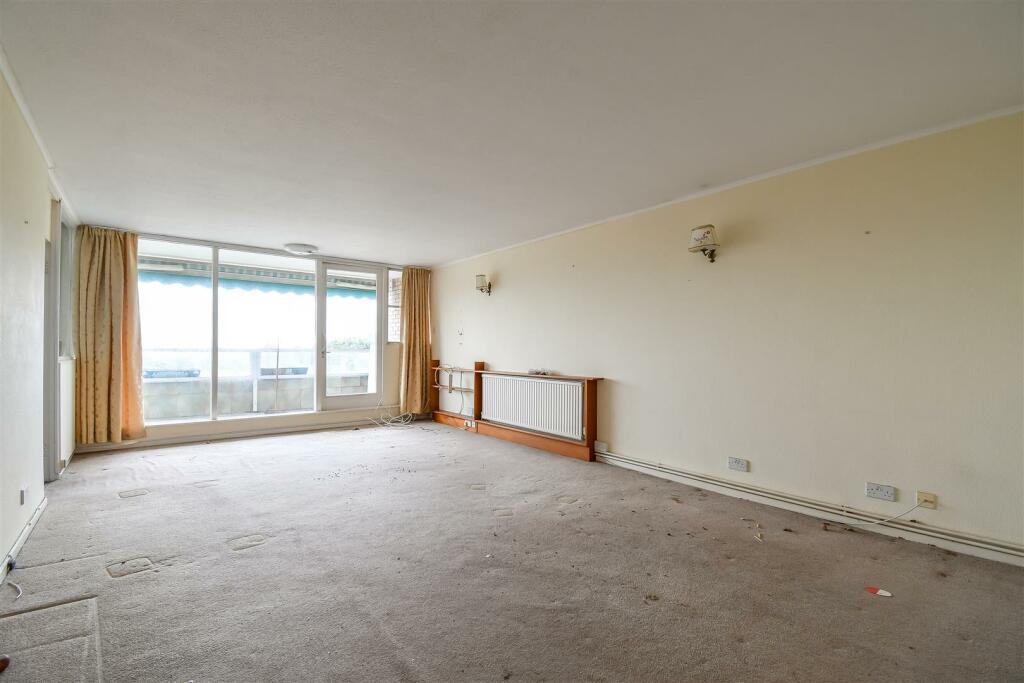Additional image 3 of St Osyth Court, Barry