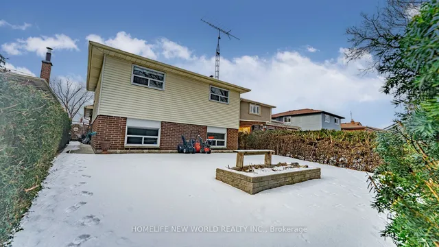 Additional image 33 of 35 Applemore Rd