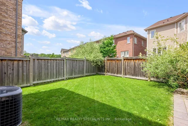 Additional image 35 of 192 Giddings Cres